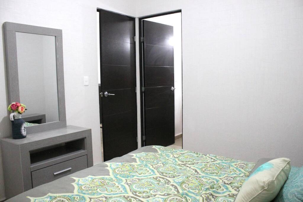 Апартаменты Depa De Playa C/Alberca Cerca De La 5A Avenida Плая-дель-Кармен Экстерьер фото